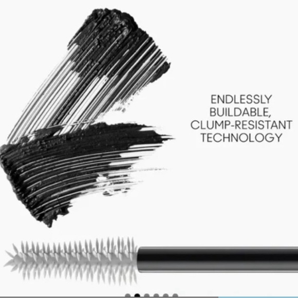 MAC Stack Mascara - Picture 2 of 5